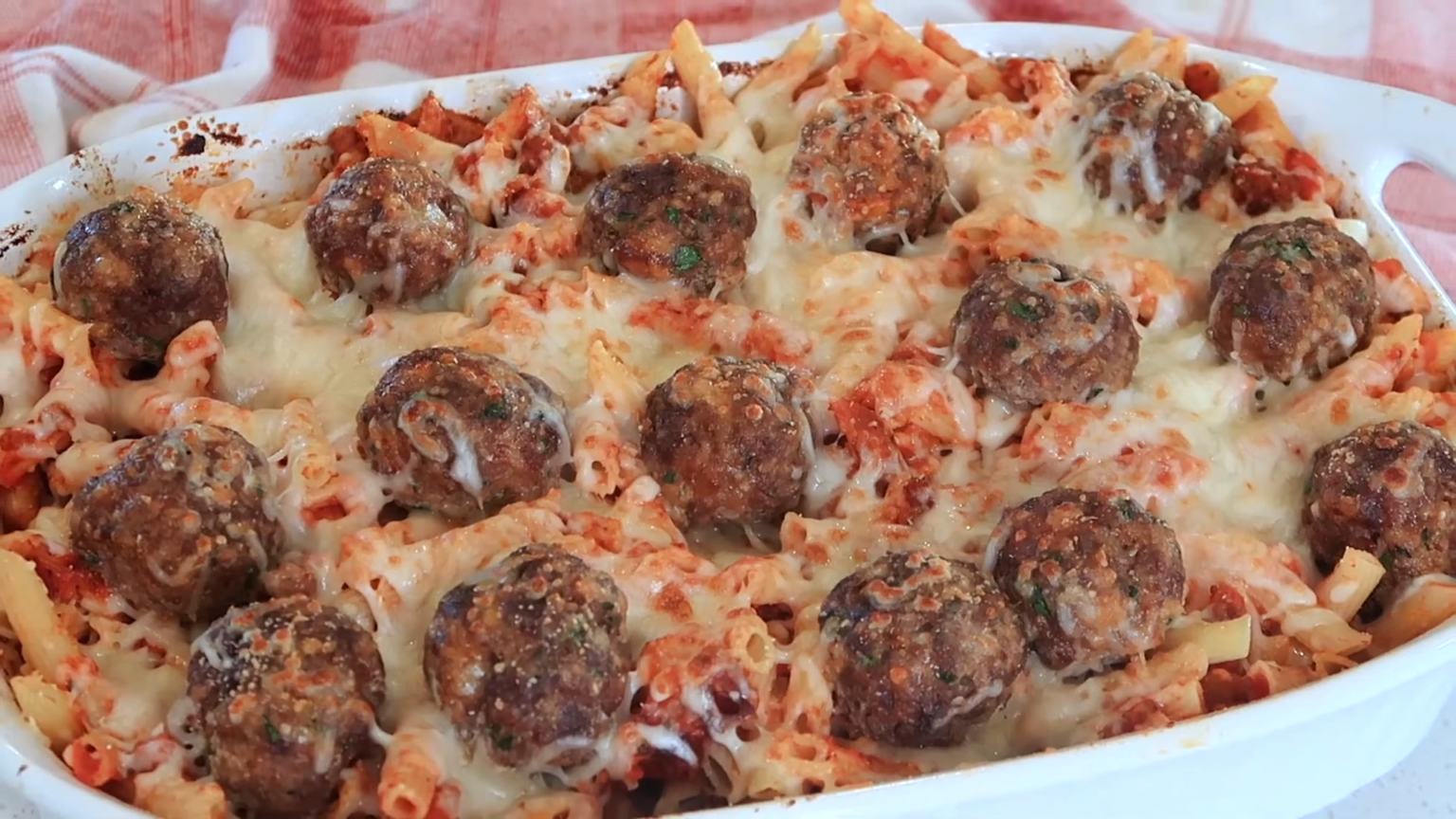 Dump and bake meatball casserole – Recipe quick and easy