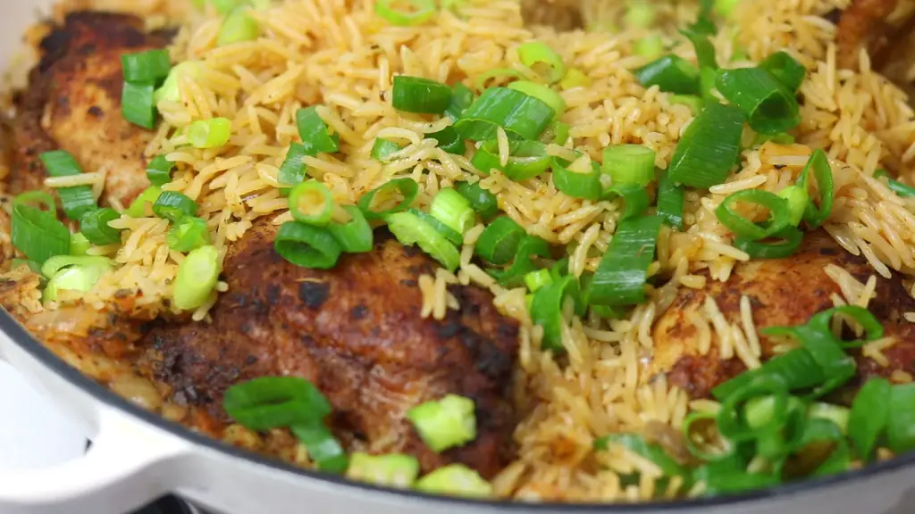 boil-chicken-in-rice-recipe-quick-and-easy