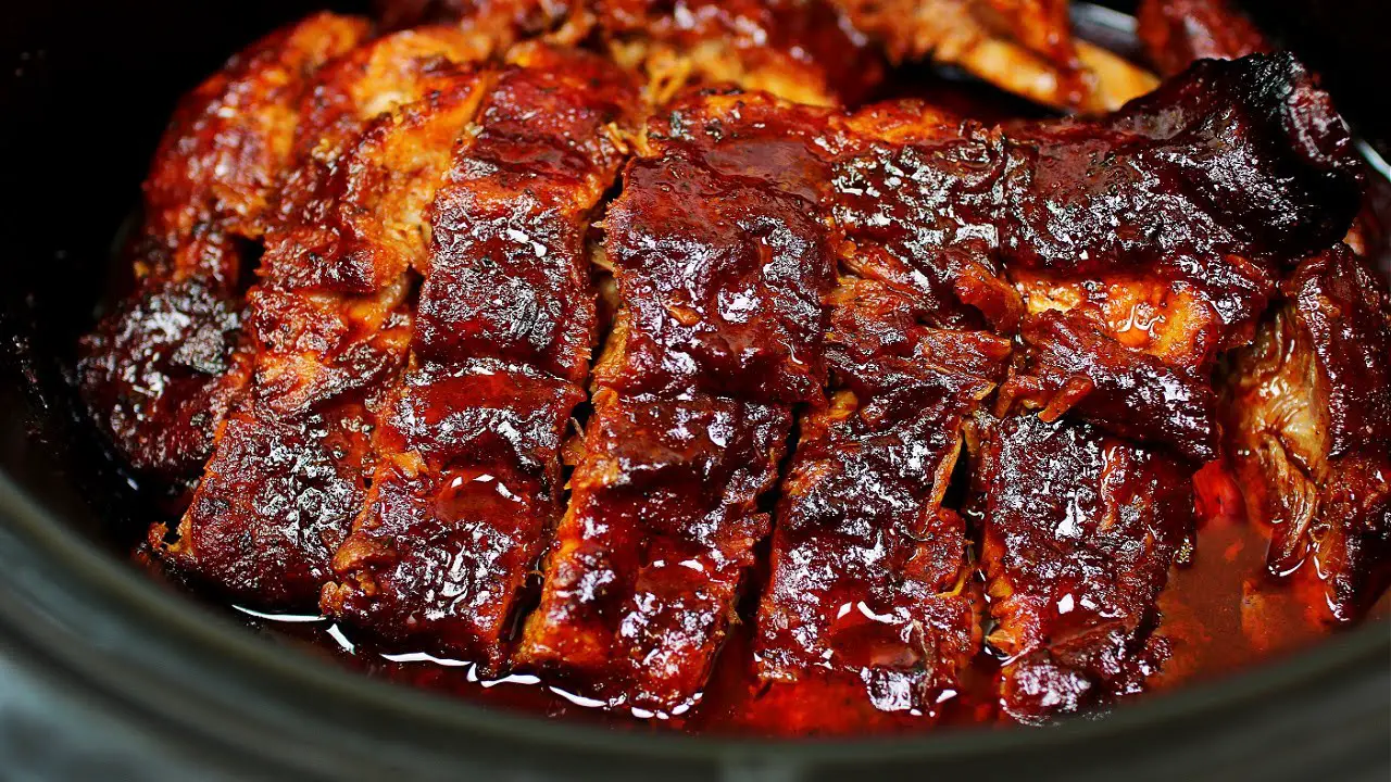 Slow Cooker Barbequed Beef Ribs