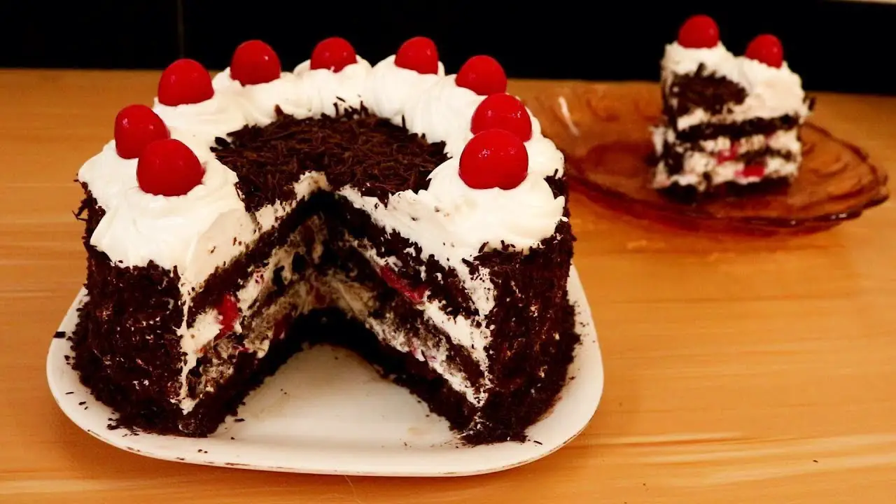 black jungle cake