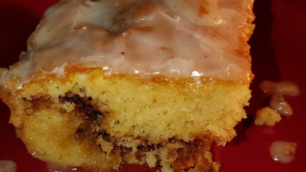 Honey Bun Cake