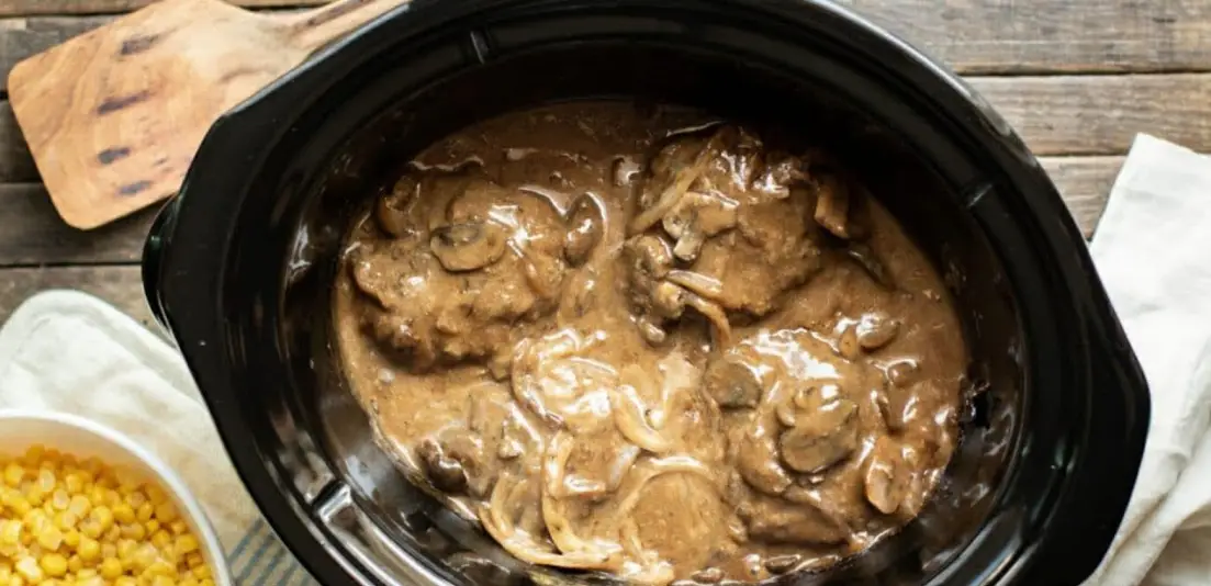 SLOW COOKER SALISBURY STEAK