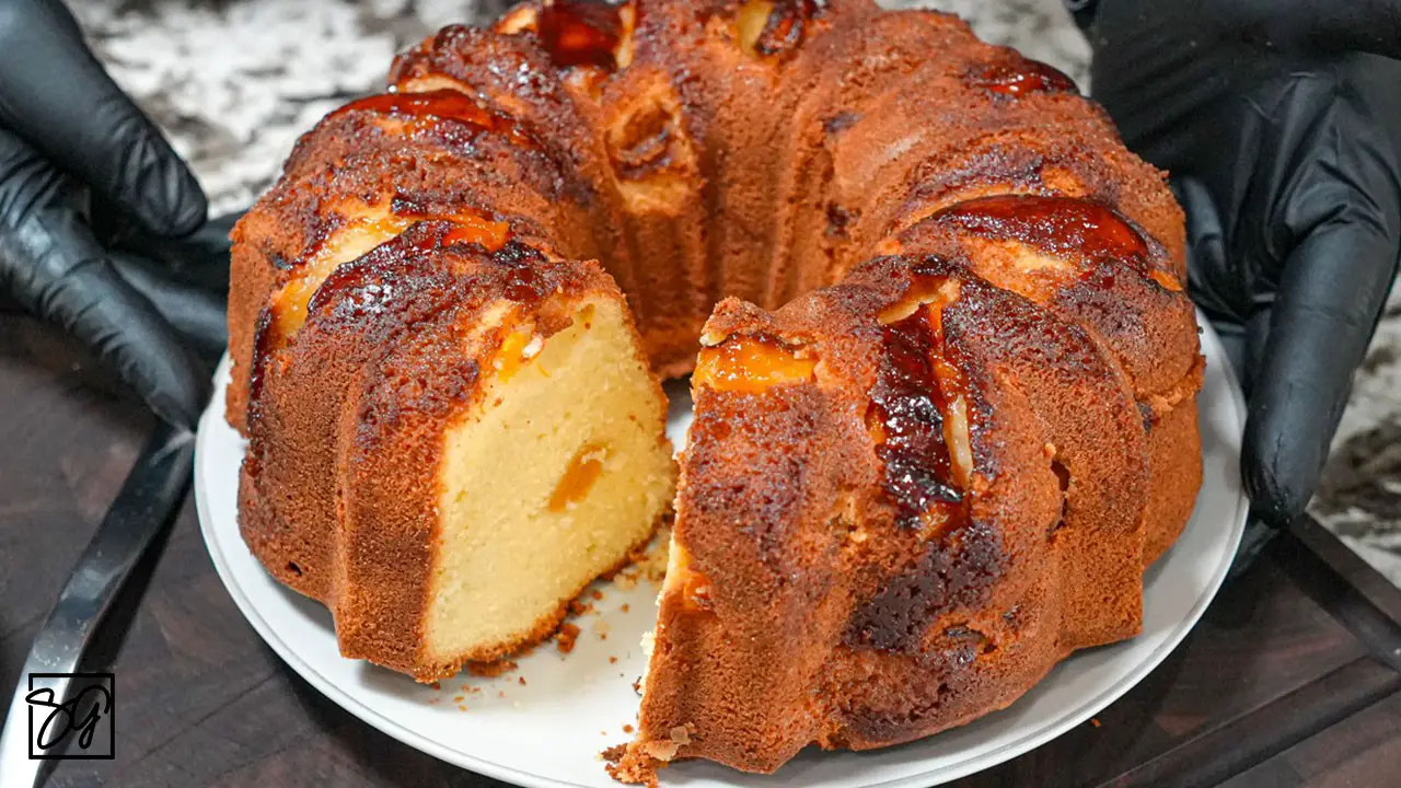 PEACH COBBLER POUND CAKE