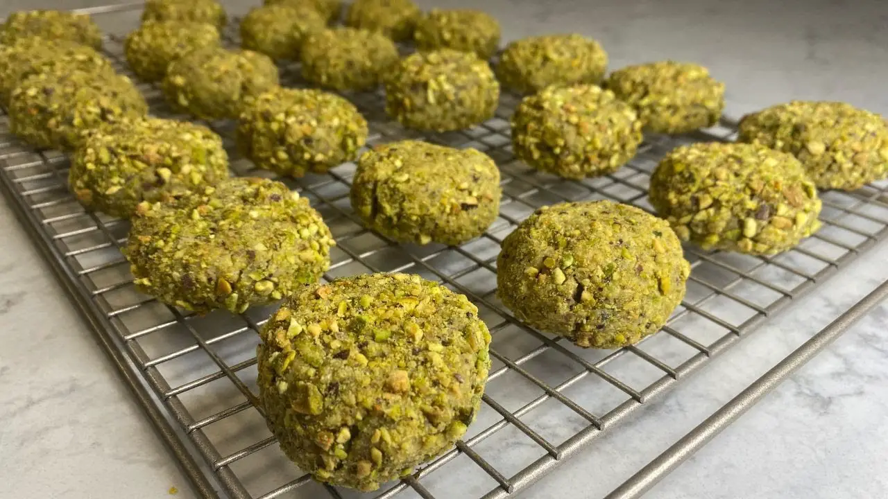 pistachio cookies