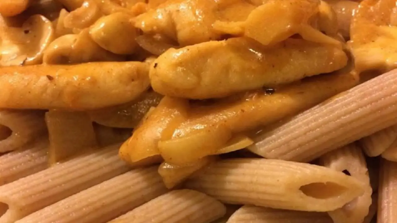 Sour Cream Chicken Paprika