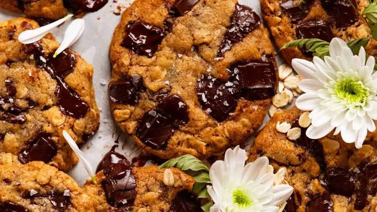 Brown Butter Oatmeal Sandwich Cookies
