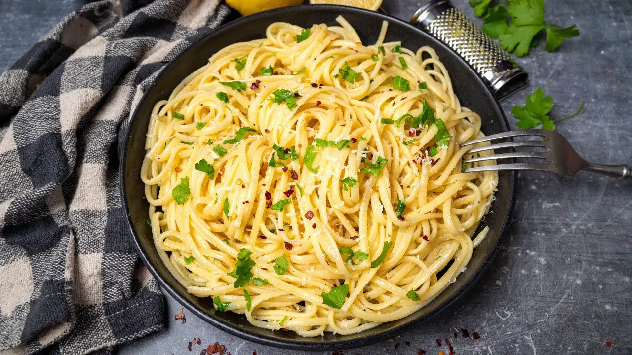 Creamy Lemon Garlic Pasta