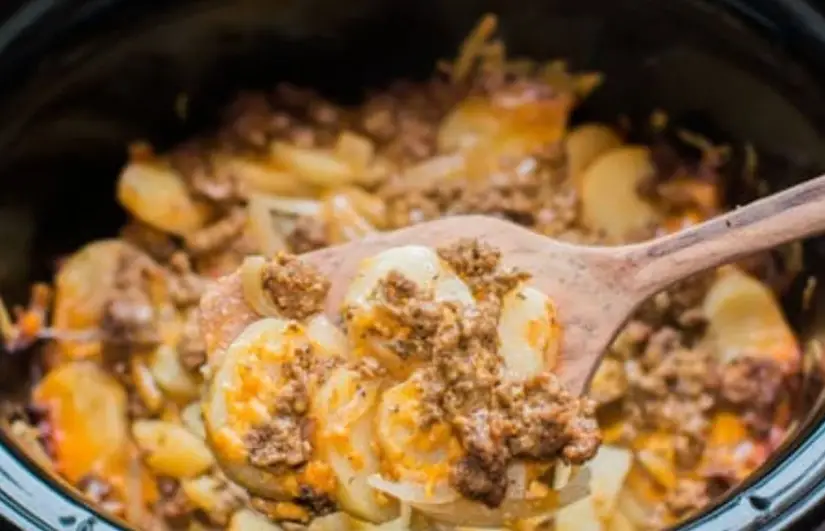 Slow Cooker Beef & Potato Au Gratin