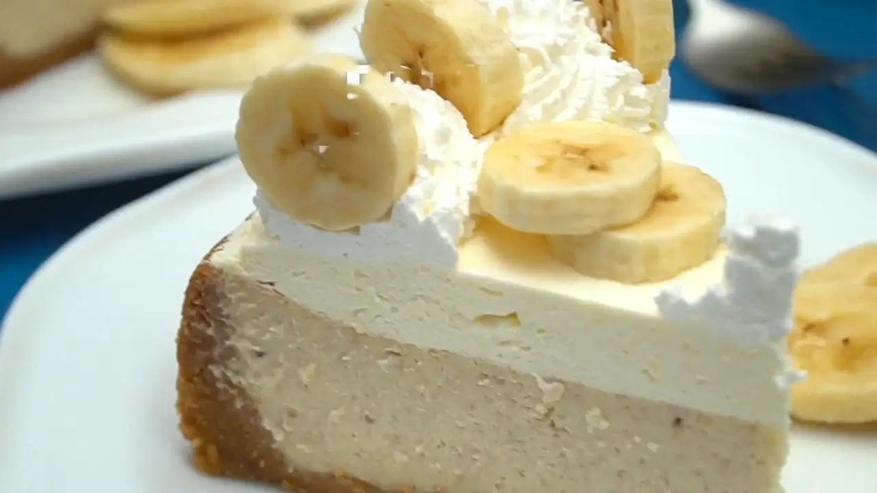 BANANA CREAM CHEESECAKE