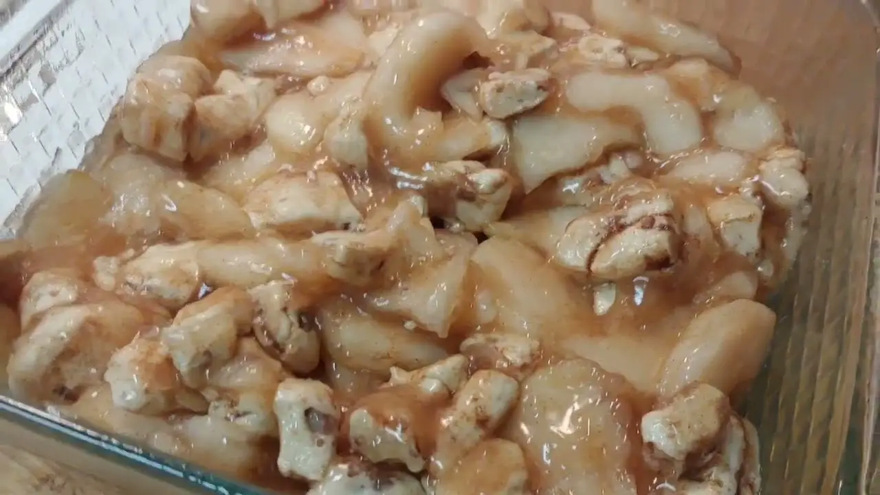 2 Ingredient Cinnamon Roll Apple Cobbler