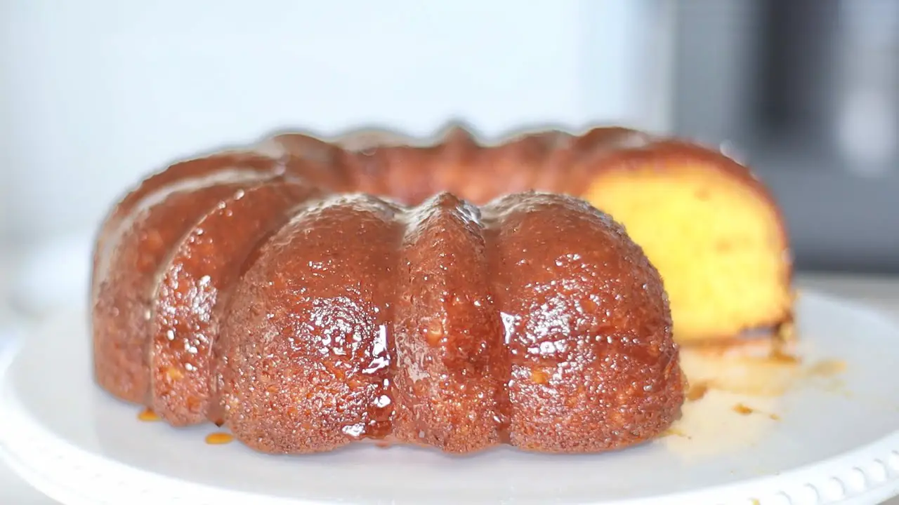 PINEAPPLE JUICE CAKE