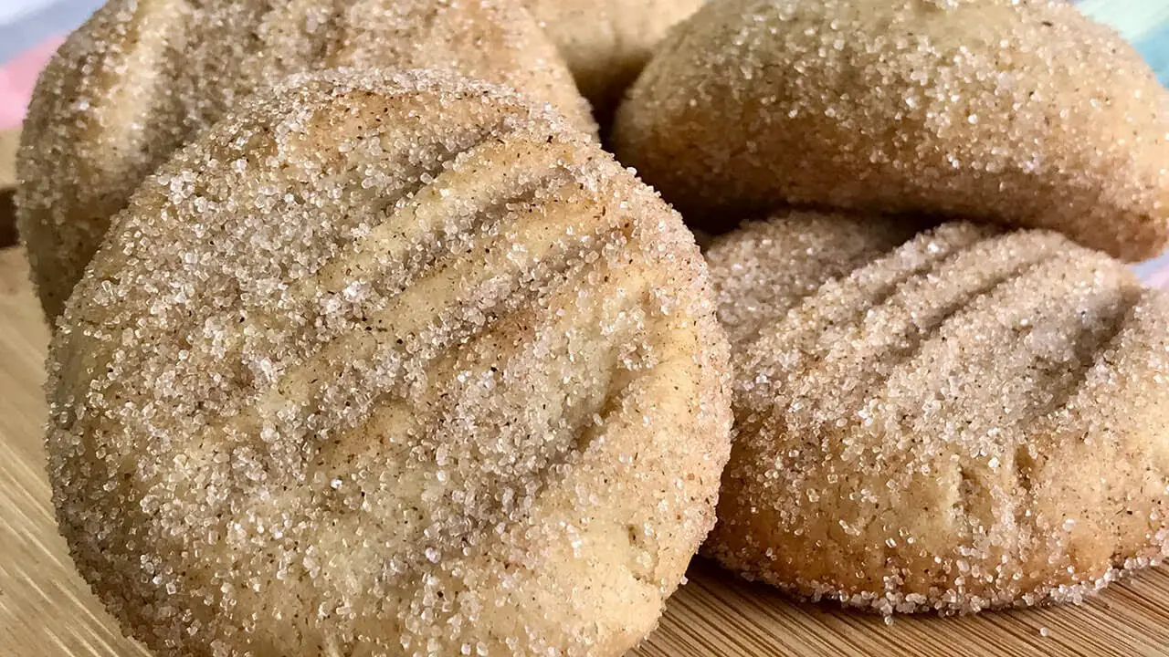 Cinnamon Crinkle Cookies Recipe