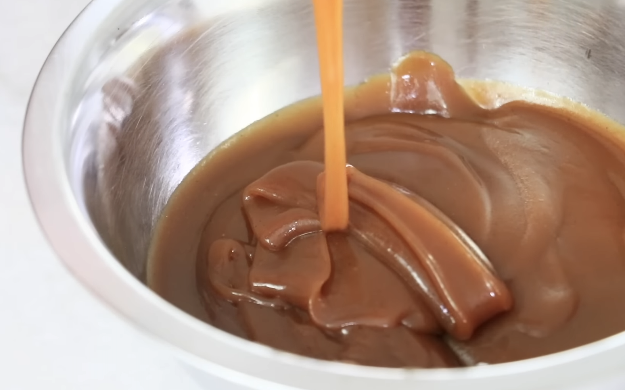 Irresistible Salted Caramel Frosting: A Decadent Topping for Your Treats
