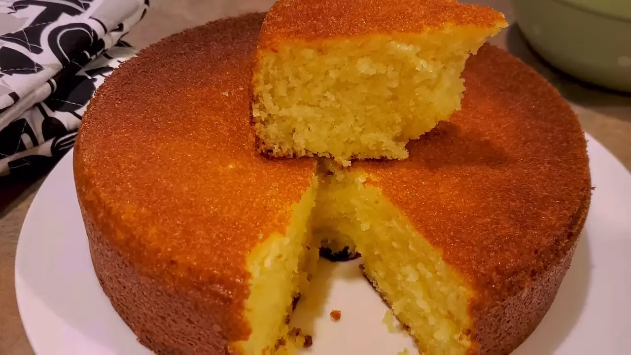 Heavenly Lemon Fluffy Cake