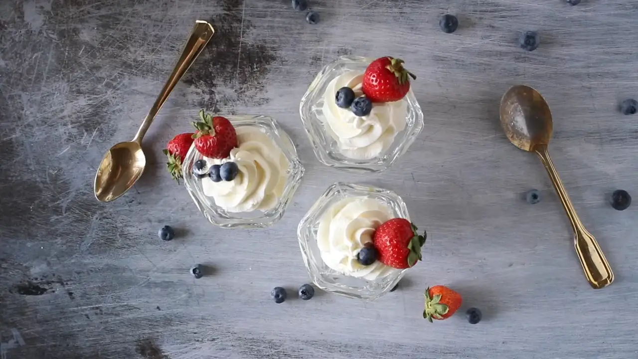 Keto Cheesecake Fluff – Recipe quick and easy