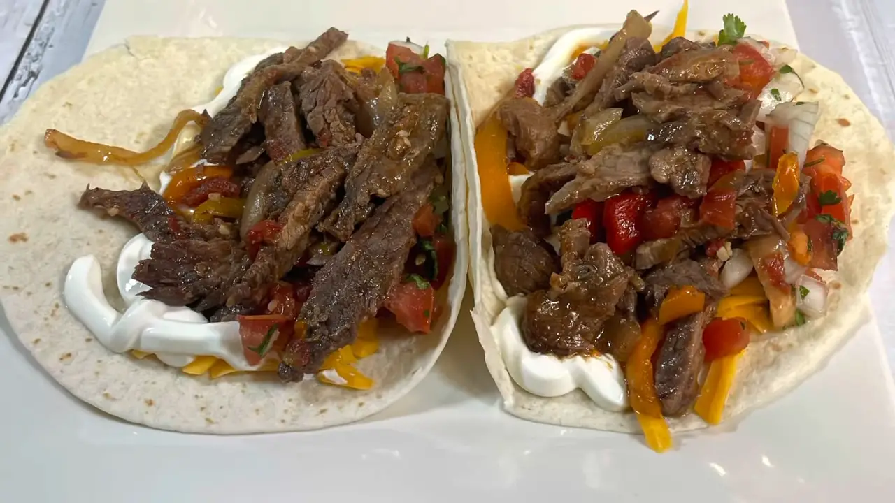 SLOW COOKER STEAK FAJITAS