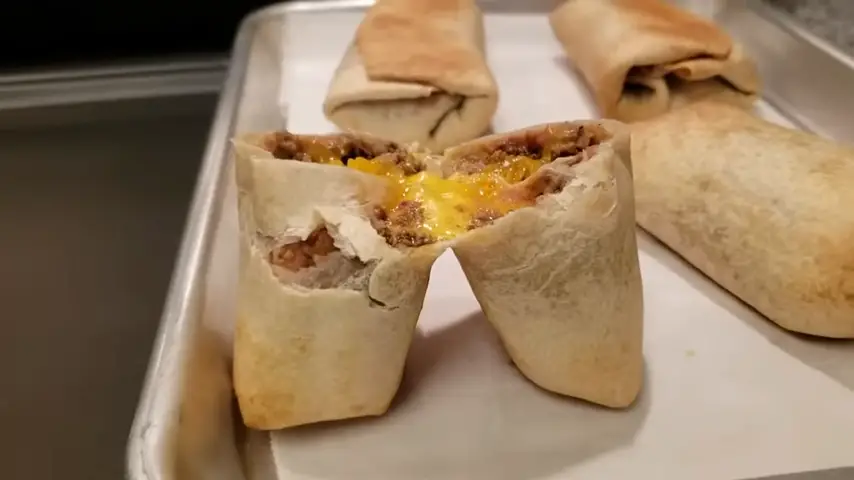 Beef and Cheese Chimichanga – Recipe quick and easy