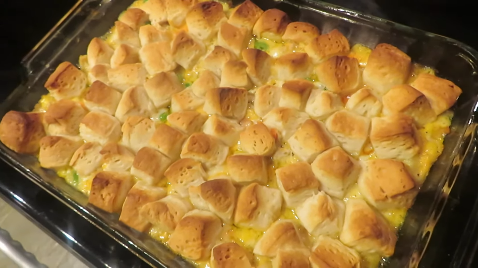 Creamy Chicken Pot Pie Casserole: A Comforting Classic with a Twist