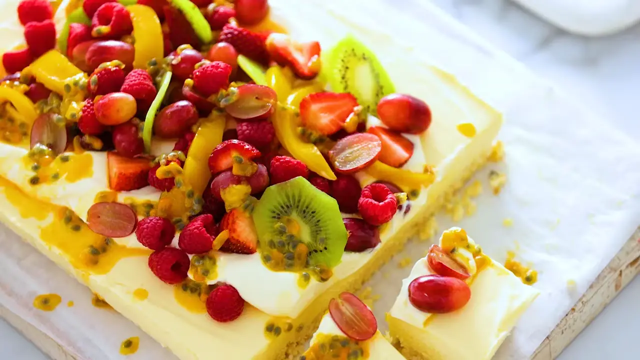 Fruit Salad Cheesecake