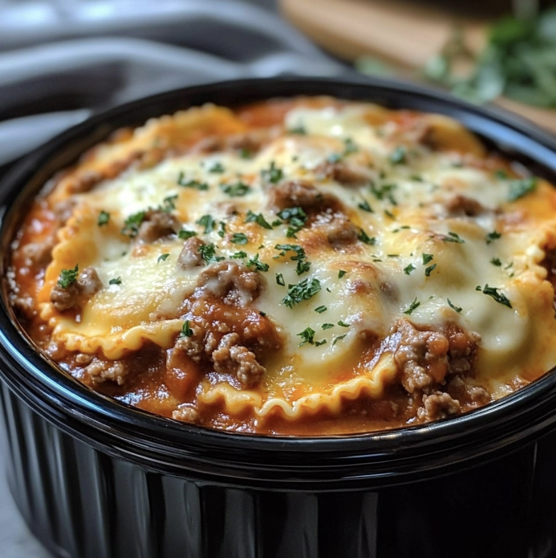 Slow Cooker Beef and Cheese Ravioli Lasagna Recipe