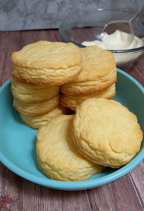 EET SUM MOR BISCUITS RECIPE