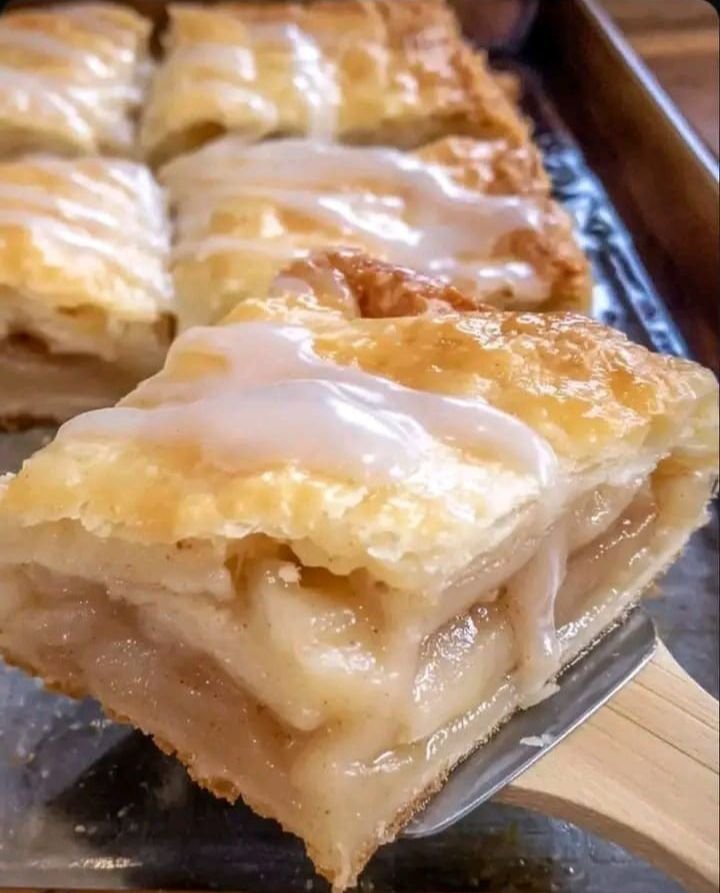 Glazed Apple Slab Pie