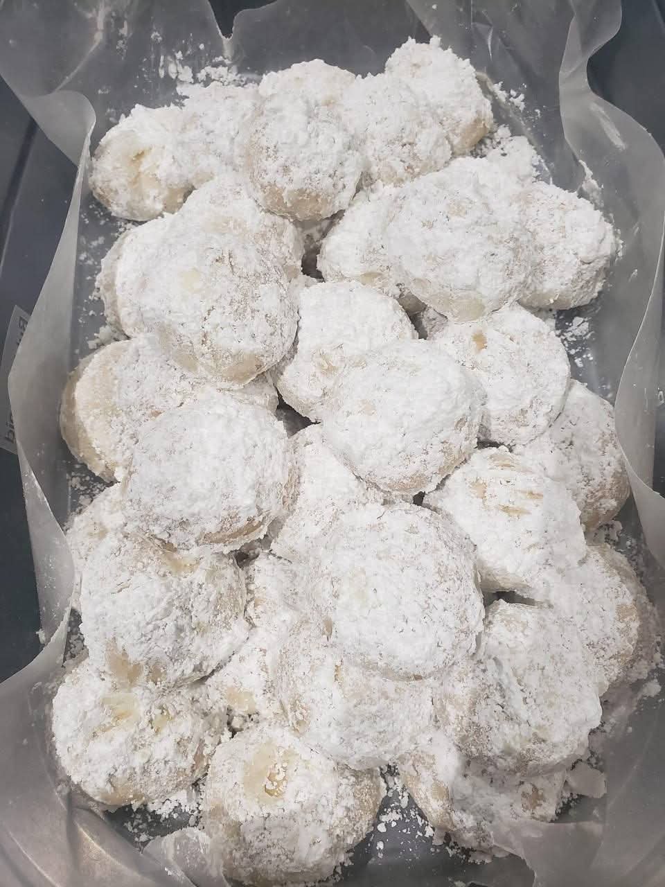 Mexican Wedding Cookies (Polvorones / Snowball Cookies