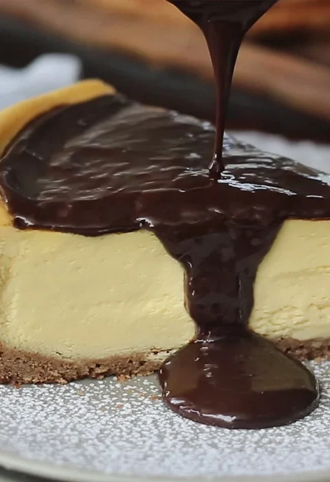 Boston Cream Pie Cheesecake