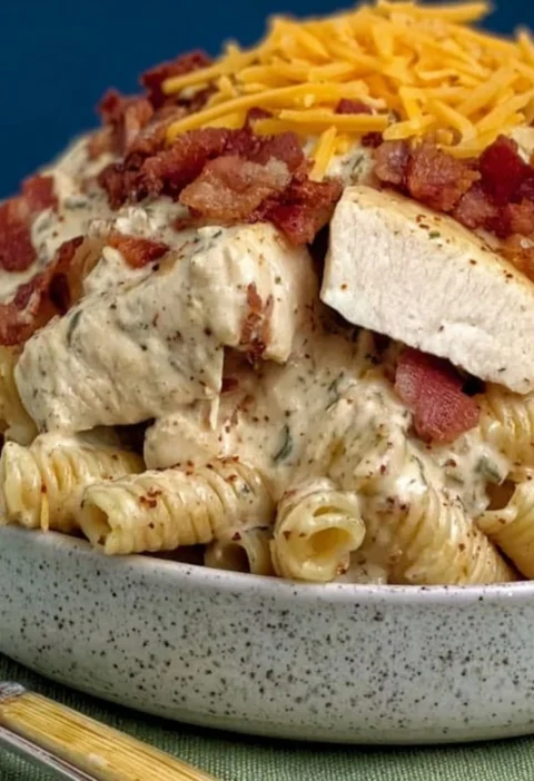 Easy Chicken Bacon Ranch Pasta Recipe Best Chicken Bacon Ranch Pasta Casserole Homemade Chicken Bacon Ranch Pasta Salad Ho...