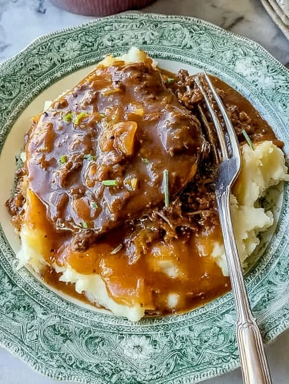 Beef and Gravy with Mashed Potatoes