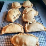 cherry-cheesecake -bars