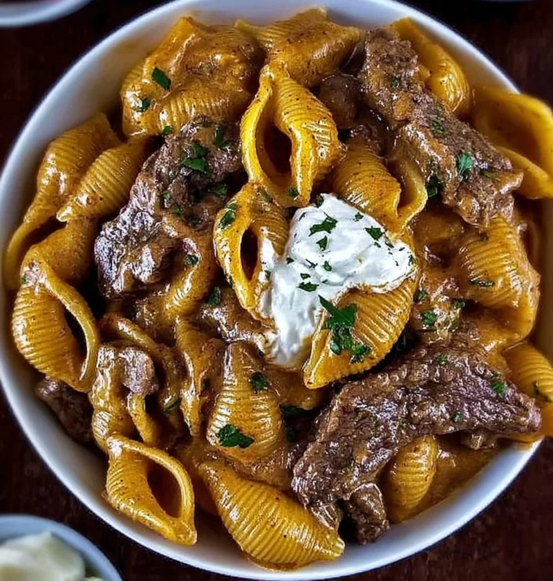 Creamy Paprika Steak Shells
